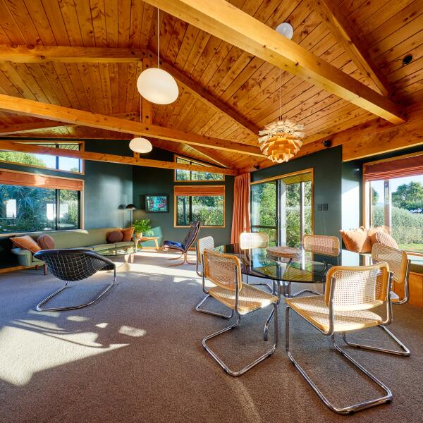 Mangamaunu Retreat inside