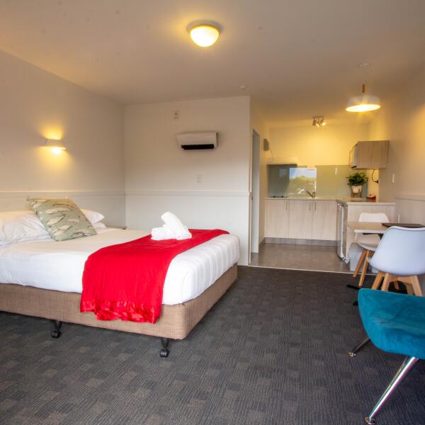 Room2p 13