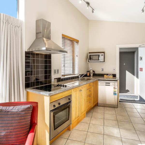 WaterfrontApartments. 08944