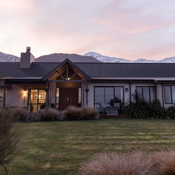 HERO Manakau Lodge cropped for website