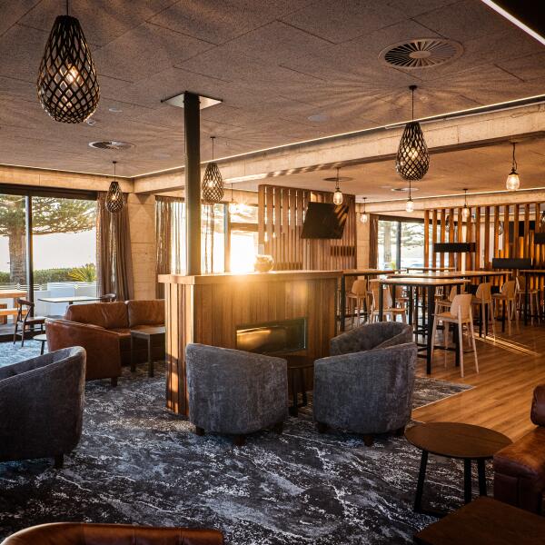 Hiku Restaurant 1